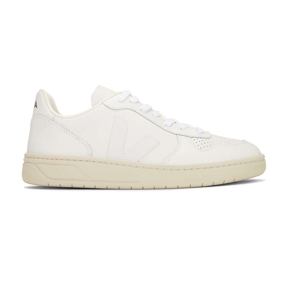 Veja | V-10 sneaker extra white size 37